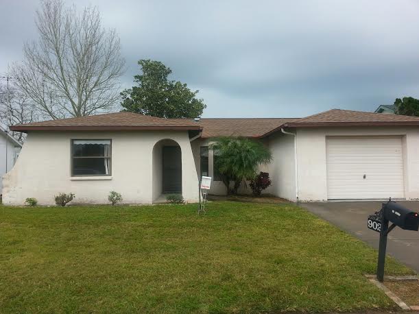 9025 Glenmoor Ln.